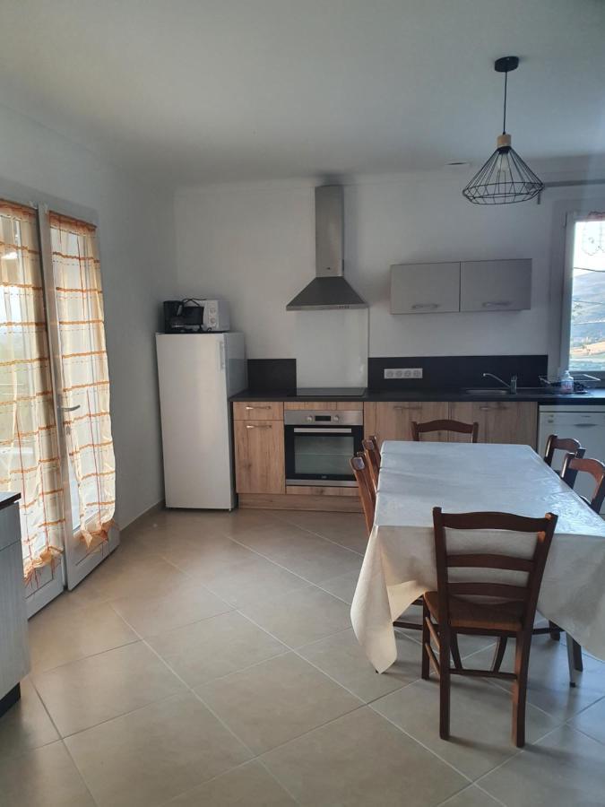 Gite Les Trois Abeilles Besignan Exterior photo