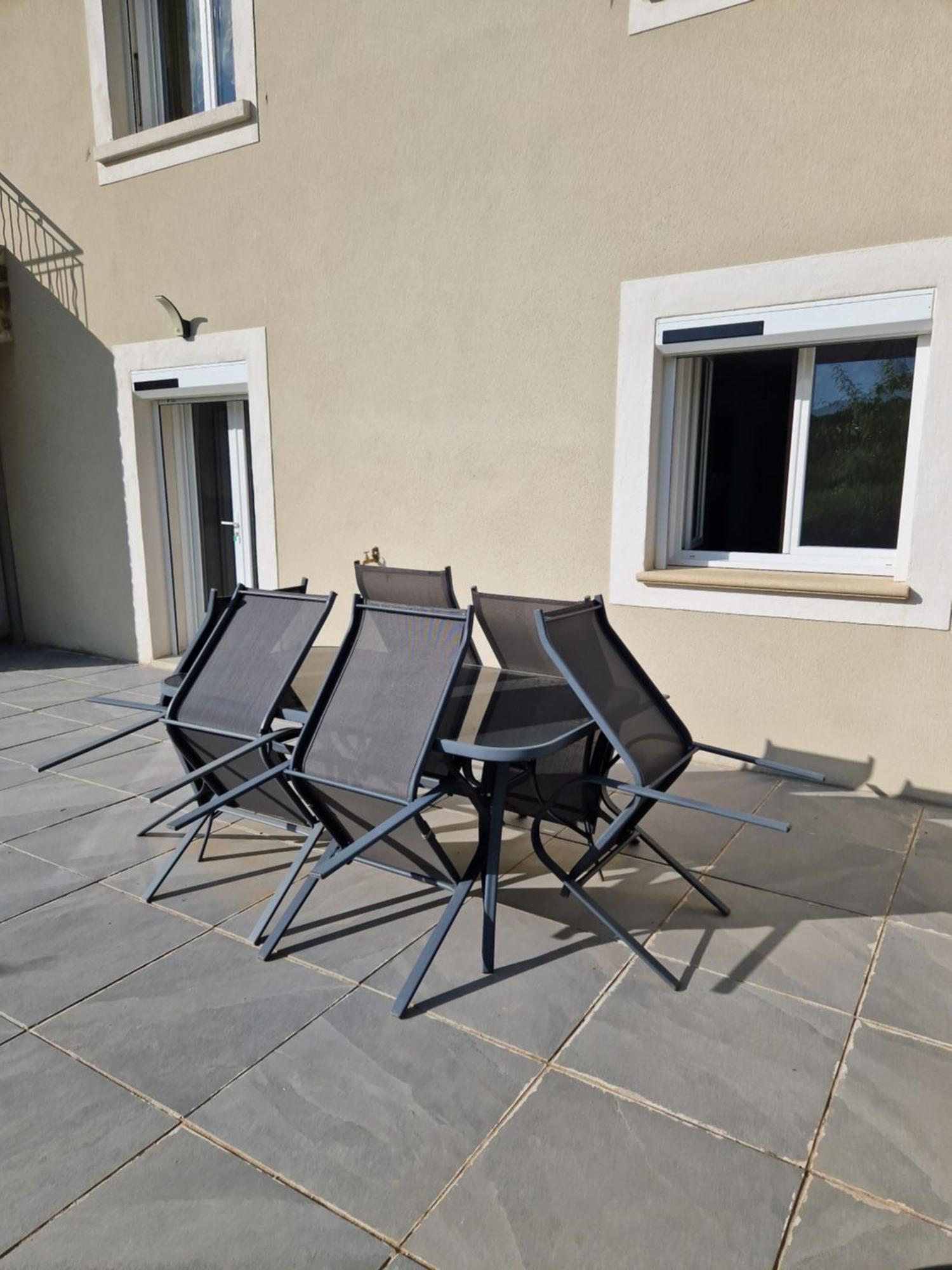 Gite Les Trois Abeilles Besignan Exterior photo