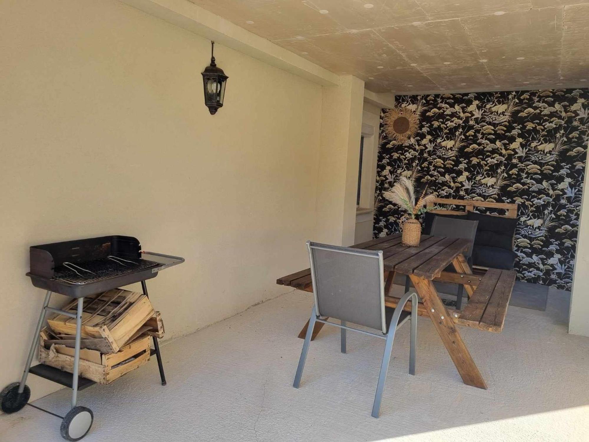 Gite Les Trois Abeilles Besignan Room photo